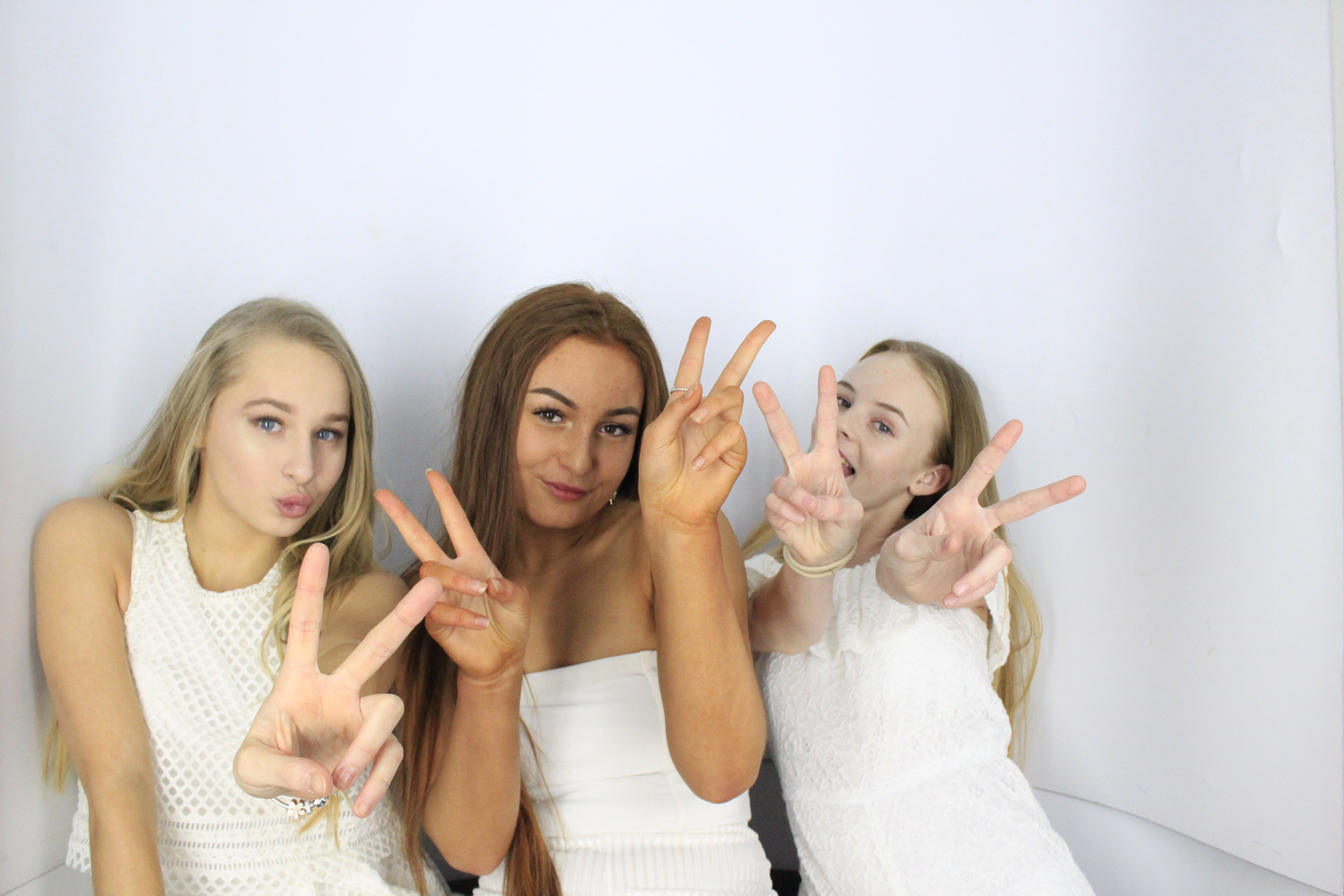 Issy & Alice's 18th Birthday Party | View more photos from the event at gallery.myphotoboothexperience.co.uk/u/MyPhotoBoothExperienceLtd/Issy-Alices-18th-Birthday-Party
